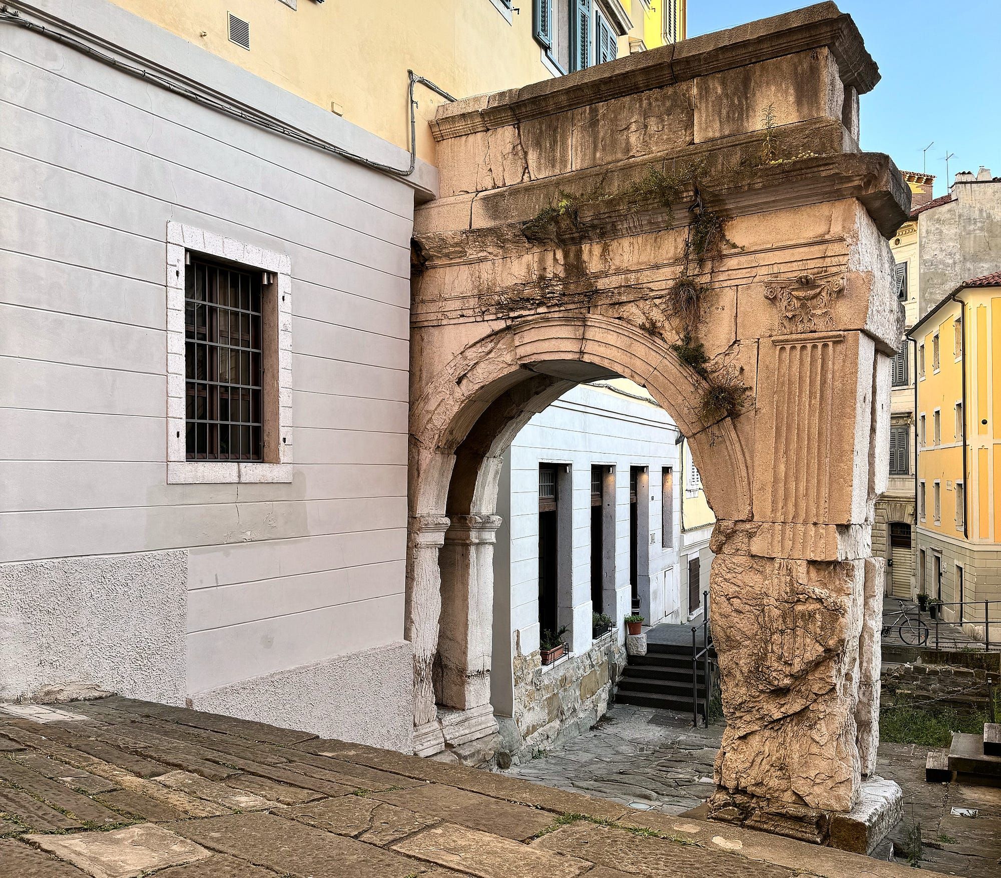 🏛️ 리카르도 개선문 (아르코 디 리카르도)